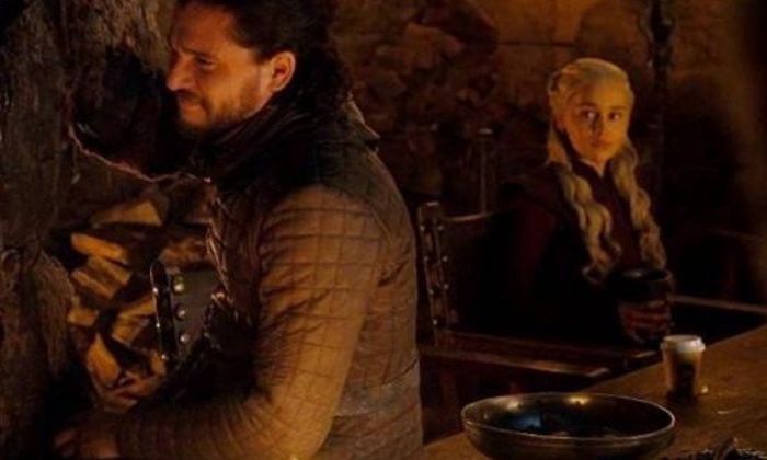 La mega millonaria suma en publicidad que Starbucks se ahorró por la escena viral de “Game of Thrones”