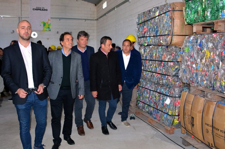 Llamosas inauguró la primera Planta de Reciclado de Residuos Plásticos