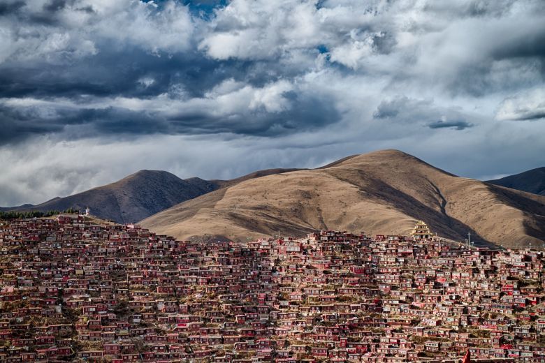 Instituto budista Larung Gar en Sichuán, China