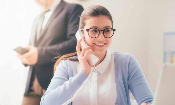 Por qué se celebra hoy el Día de la Secretaria