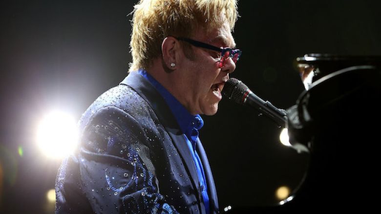 Elton John: “La cocaína me hizo un monstruo”