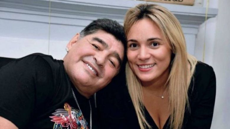 Rocio Oliva se tapó el tatuaje que llevaba el nombre de Diego Maradona