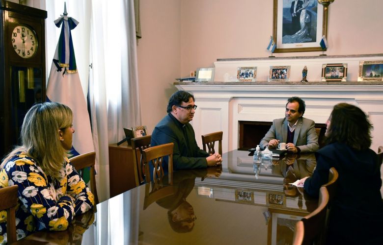 Llamosas mantuvo un encuentro con representantes de la comunidad cristiana y judía en vísperas de Pascuas