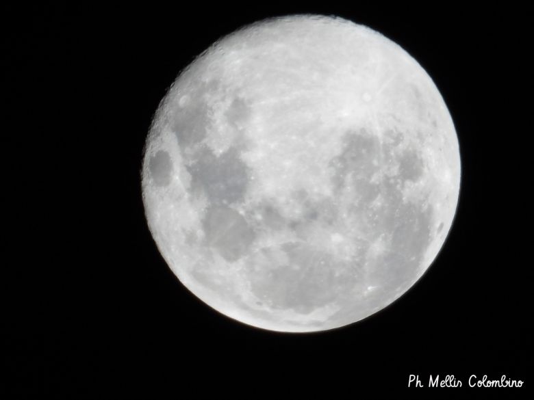 La brillante luna de Río Cuarto