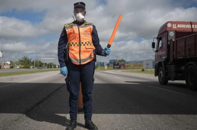 Coronavirus: aíslan completamente a Villa Parque Santa Ana, Villa del Prado y cortan la autovía hacia Alta Gracia