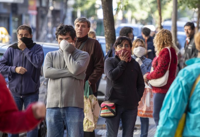 Suman 95 las víctimas fatales y 2.208 los infectados por coronavirus en el país