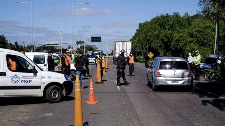 Autorizaron 20 mil permisos para el regreso de argentinos varados en el país