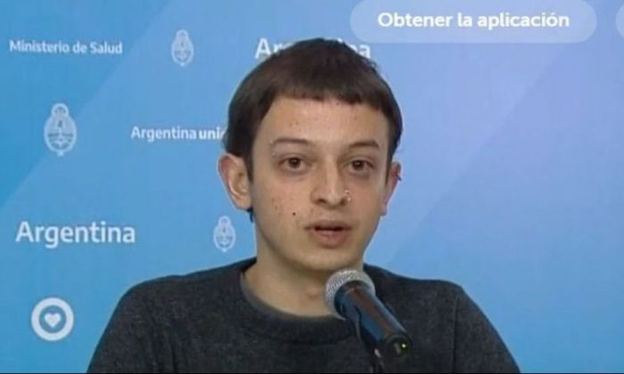 Se viralizaron tuits discriminatorios de Lucas Grimson, el empleado público que dijo “les pibis”