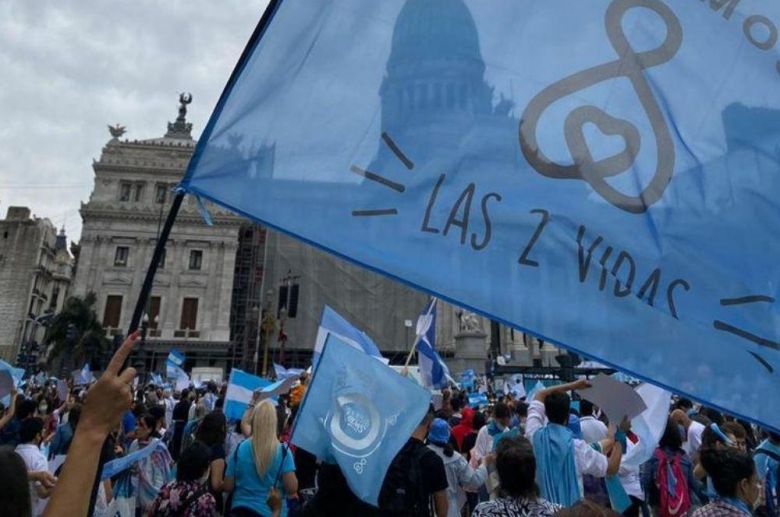 Católicos y evangelistas convocaron a una jornada de "ayuno y oración"