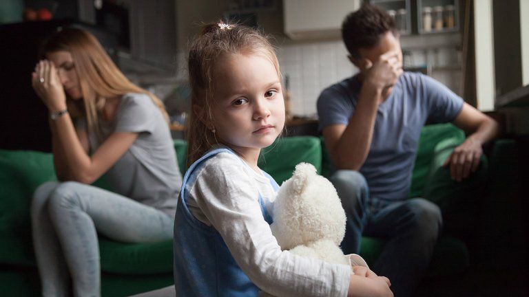 Según un estudio, los padres de hijas mujeres tienen más probabilidades de divorciarse