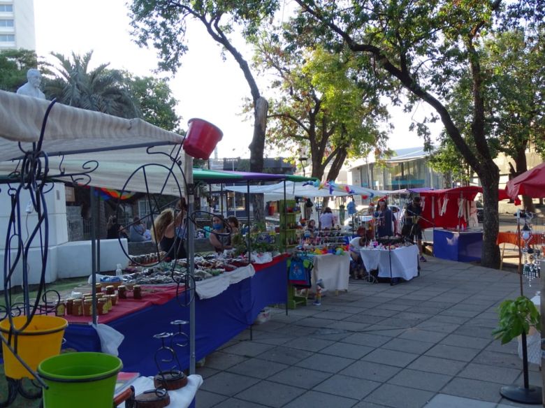 Este sábado se realizará el Paseo de Ferias en el Parque Sarmiento