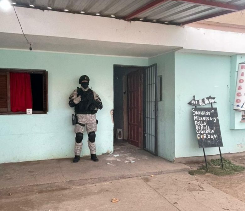 Utilizaba un kiosco de pantalla para vender estupefacientes