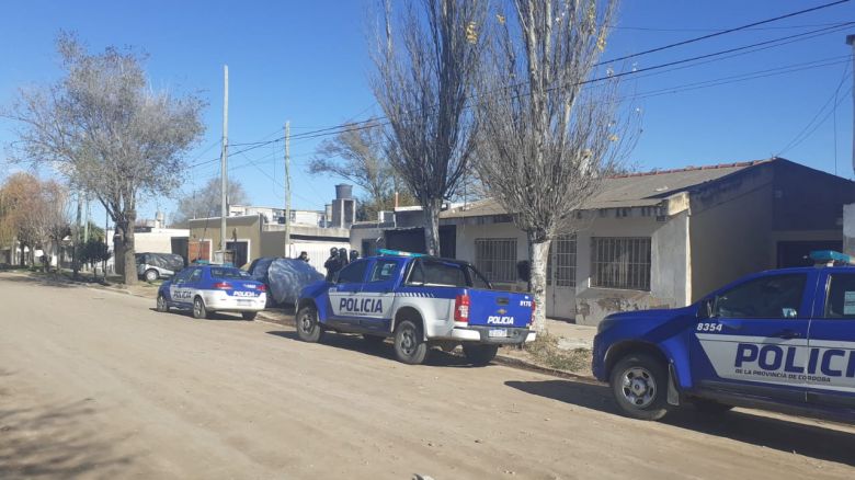 Desarticularon una fiesta clandestina a la que asistieron más de 100 personas