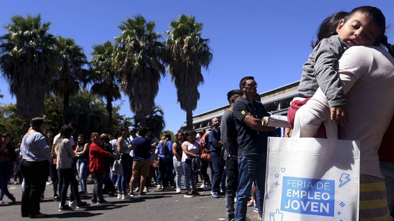 El desempleo y la educación, las principales deudas con los jóvenes del mundo