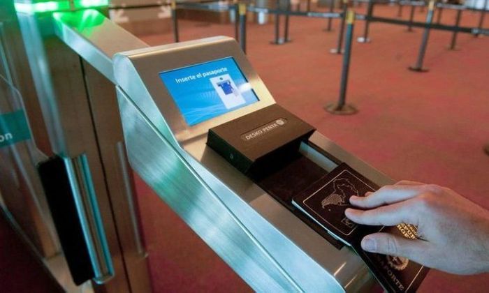 Argentina ya tiene su pasaporte sanitario internacional: cómo funcionará la Credencial de Vacunación Digital