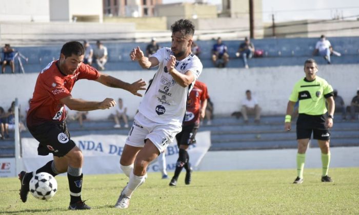 Hay acción en el  fútbol regional 