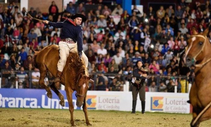 Festival de Jesús María: los jinetes deberán usar casco y chaleco