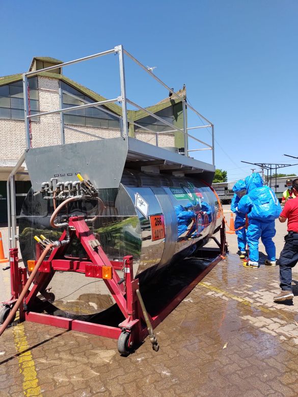 Bomberos participaron de una capacitación en manejo de siniestros de materiales químicos