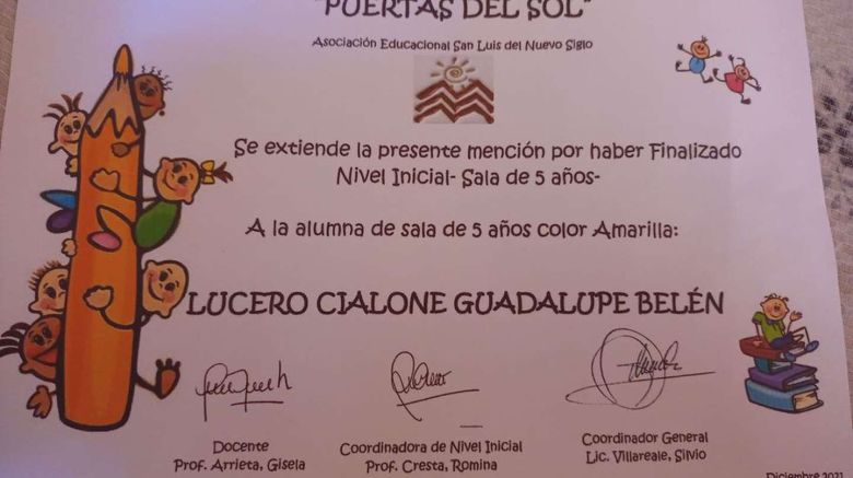 “Se cumplen 6 malditos meses sin saber de vos”: la mamá de Guadalupe Lucero recibió el diploma del jardín de la nena desaparecida