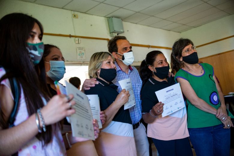  40 mujeres finalizaron el programa en barrio Alberdi