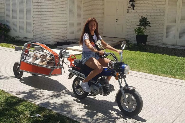 Bárbara ya sueña con el viaje de su vida, en moto y con sus perros