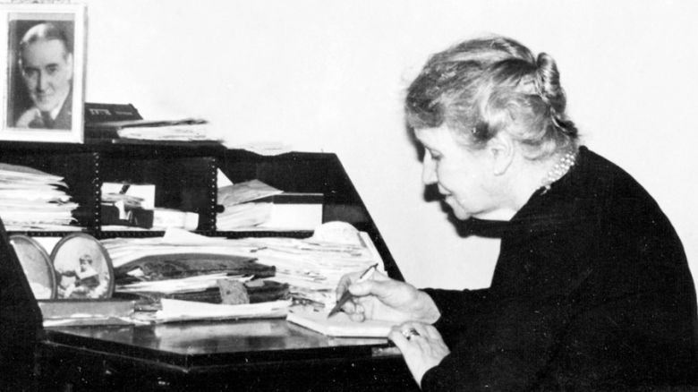 Escritos inéditos de la madre de Borges revelan particularidades del escritor argentino