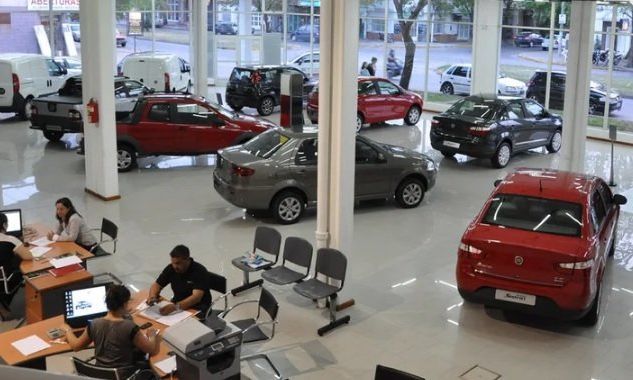 Nuevos aumentos: patentar un auto es un 30% más caro