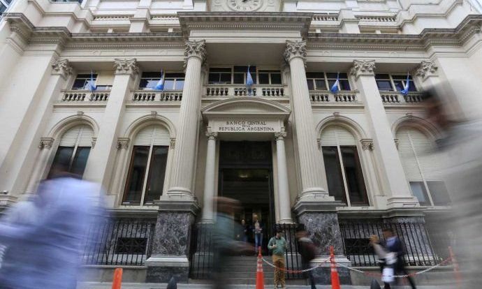 El Banco Central subió la tasa de Leliq y plazos fijos, en un guiño al FMI