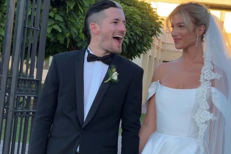 Ricky Montaner y Stefi Roitman celebraron su boda: la llegada y el look de los invitados