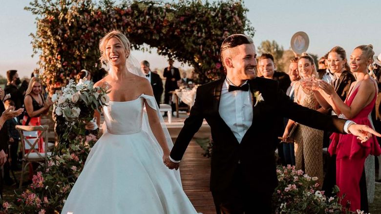 Ricky Montaner y Stefi Roitman celebraron su boda: la llegada y el look de los invitados