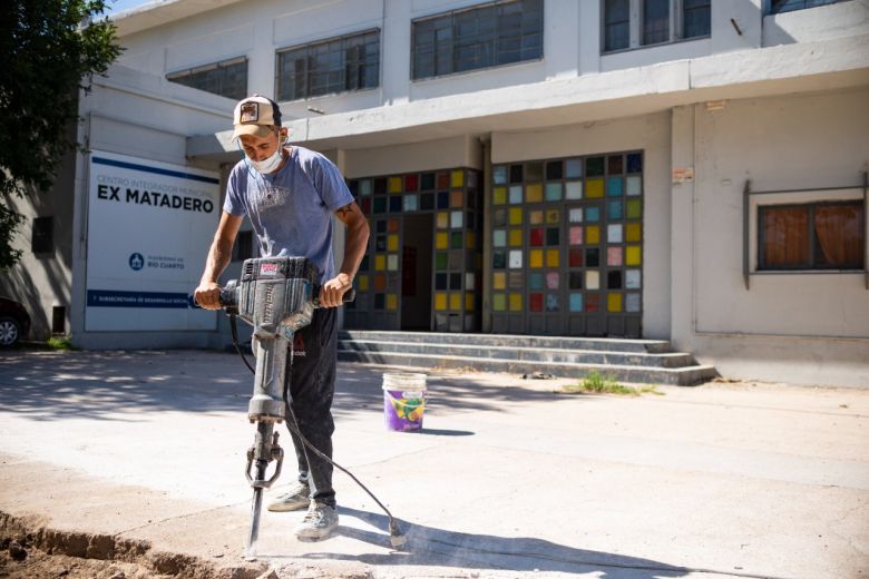 Presupuesto Participativo: Llamosas recorrió las obras en el Ex Matadero