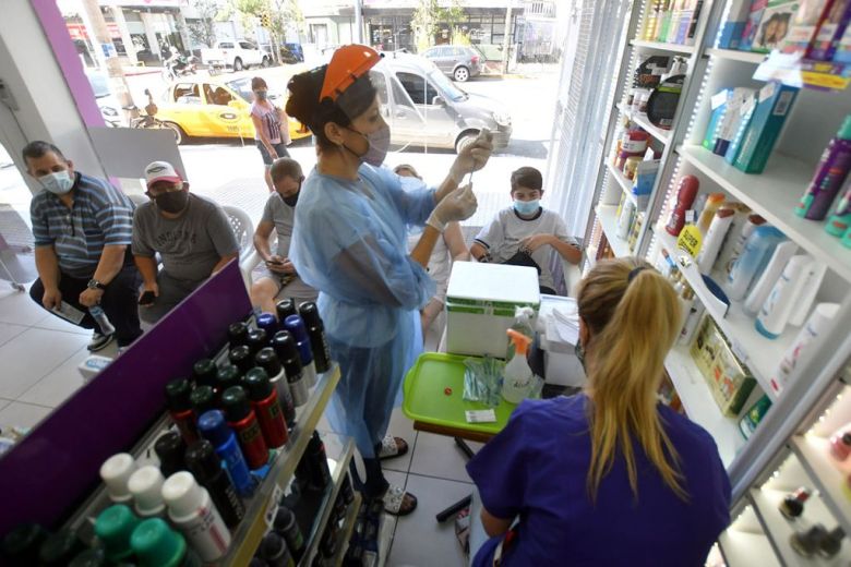 Desde el lunes comenzarán a vacunar en las farmacias de Río Cuarto y en el interior de la provincia