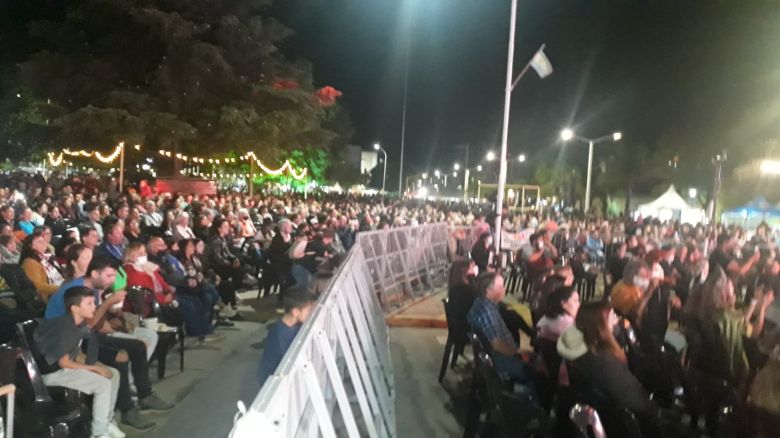 Un éxito total la 31° Fiesta Provincial de las Colectividades en General Deheza