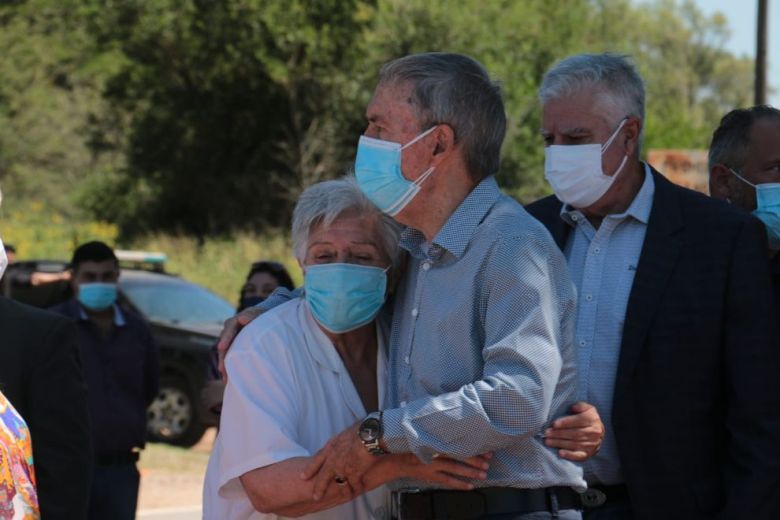 El gobernador Schiaretti inauguró la pavimentación del acceso a Washington