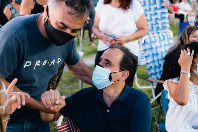 Cultura Barrial: Presentación en el barrio Empleados de Comercio