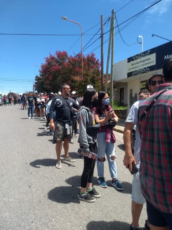 Día 1 del Cosquín Rock: las imágenes de la cobertura exclusiva de LV16