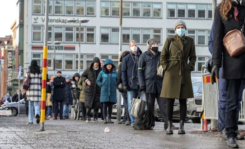 COVID-19: quiénes recibirán una cuarta dosis de la vacuna en Argentina