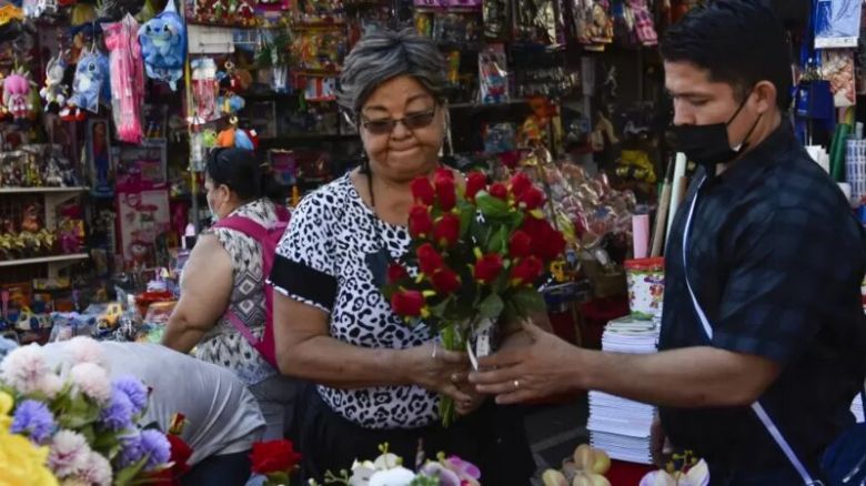 Día del Amor: cómo surgió la leyenda de San Valentín, el santo que se celebra el 14 de febrero y probablemente nunca existió