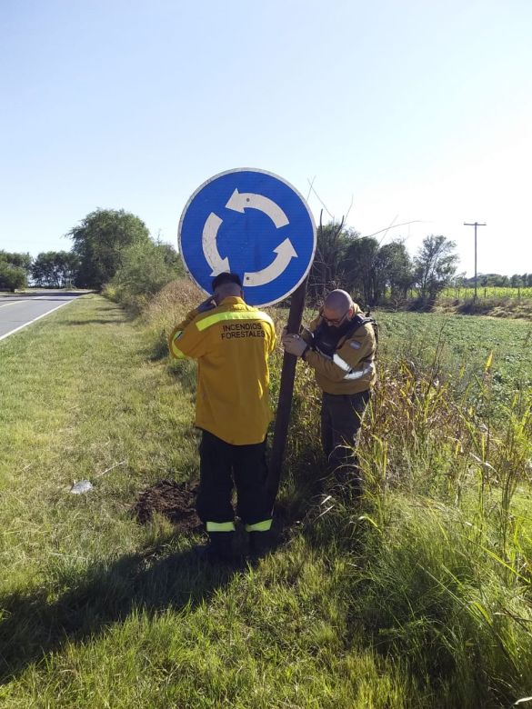 Día del Brigadista Forestal: concientización ambiental y recuperación de señales viales en El Esquinazo