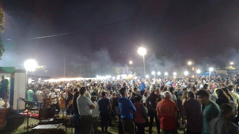 Más de 10 mil personas participaron de la primera fiesta del Asado