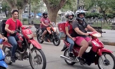 Los cadetes se reunieron con la policía y se movilizaron por la ciudad reclamando mayor seguridad