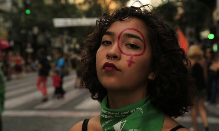 Mujeres que sufren violencia de género tendrán cobertura gratuita de Apross