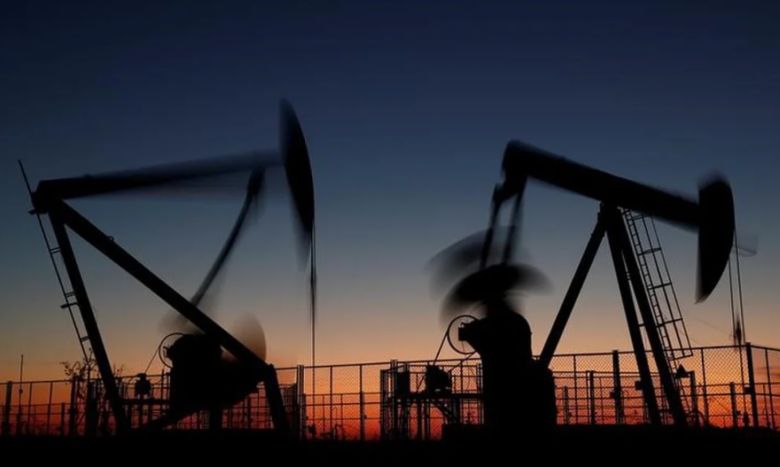 El precio del petróleo se hundió 13% por la situación en Ucrania y expectativas de mayor producción de la OPEP