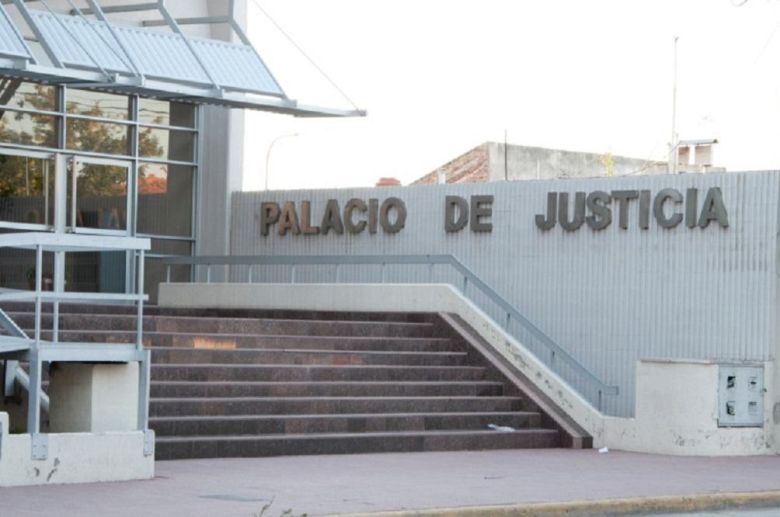 Detuvieron a tres personas por una violación en grupo en Villa Dolores