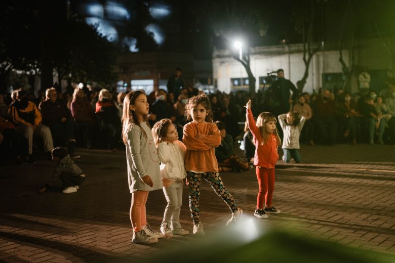 El Otoño Polifónico tuvo su previa a pura Murga "Trasnochada" 