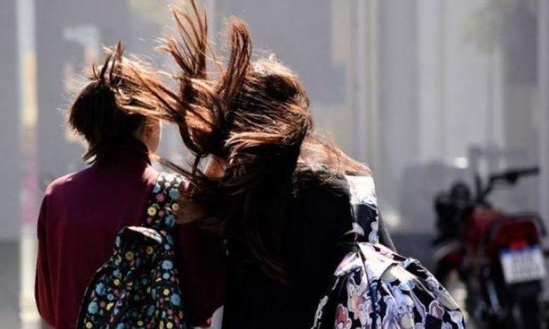 Mejorará el tiempo, pero sigue el viento hasta mañana