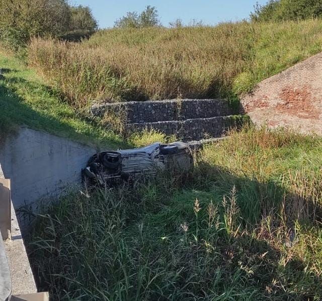 Grave vuelco en cercanía de Coronel Baigorria 