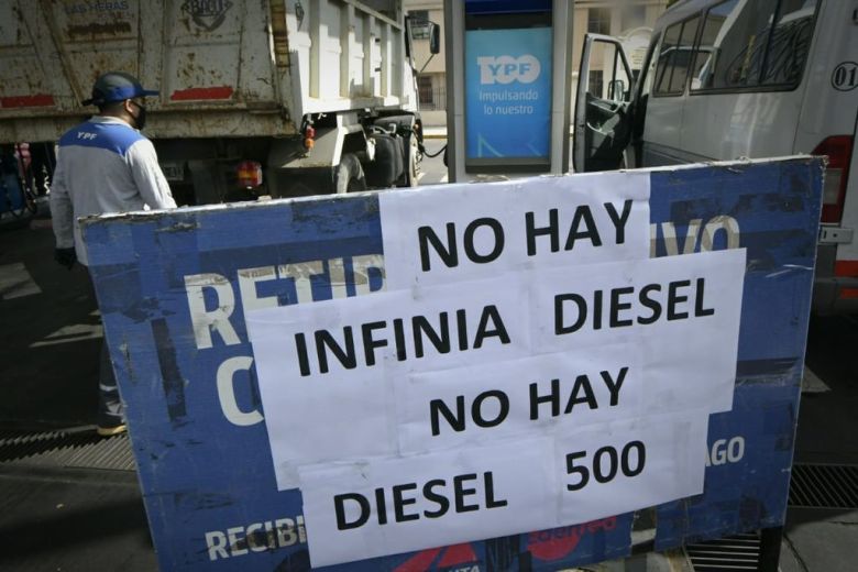 Falta de gas oil: los transportistas agotan todas las instancias para conseguir el combustible