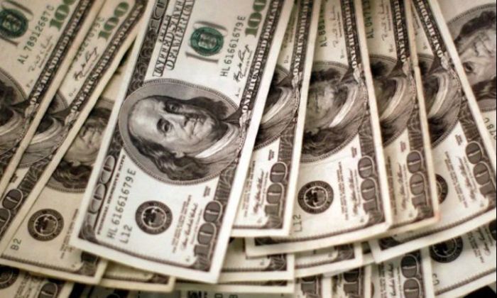 El dólar libre cayó tres pesos y llegó a $196, el nuevo mínimo desde mediados de diciembre