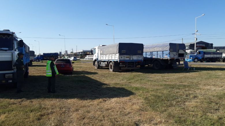 Por falta de gasoil, camioneros adelantan cortes de ruta en el sur de Córdoba